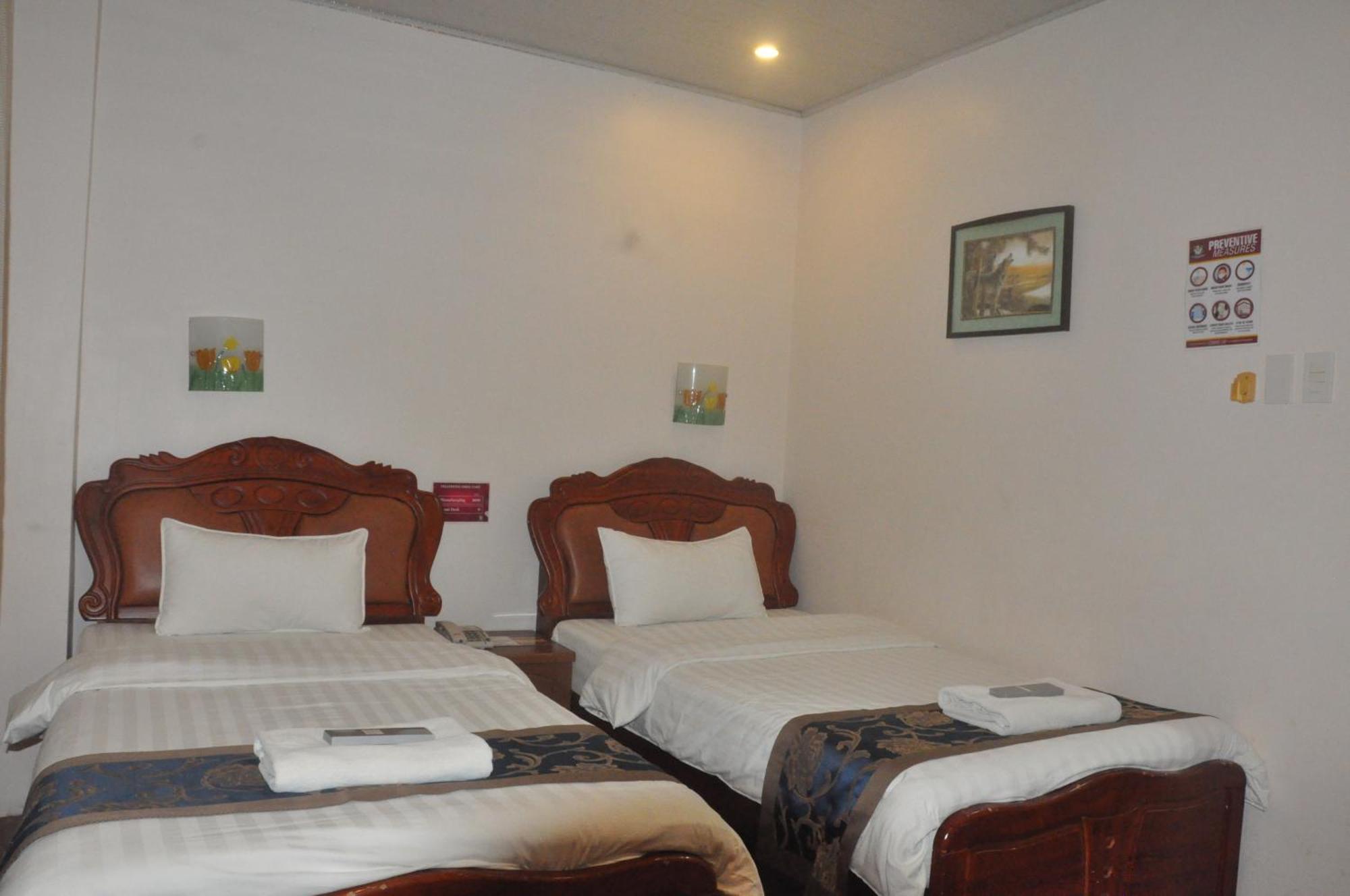 A&A Plaza Hotel Puerto Princesa Exterior photo